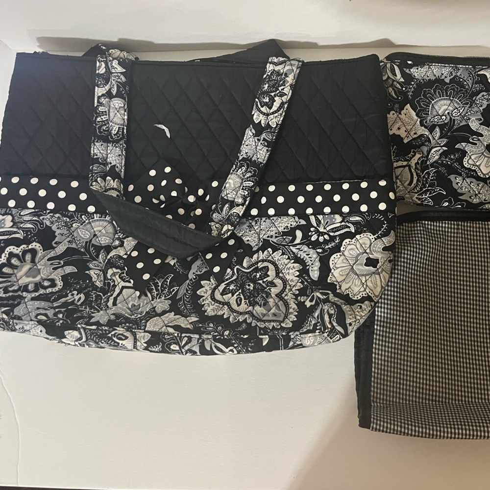 Lar Lar Quilted Black and White Baby Bag